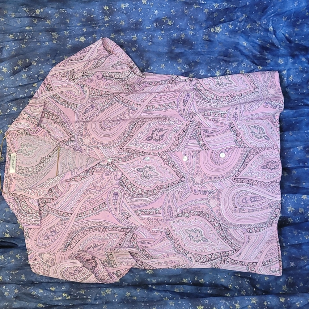 🍂3/$10 Jaipur Pink & Purple Paisley Short-Sleeve Button-Down Top